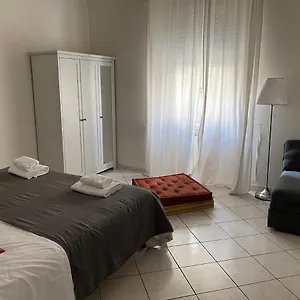 Sirtori 24 Apartment